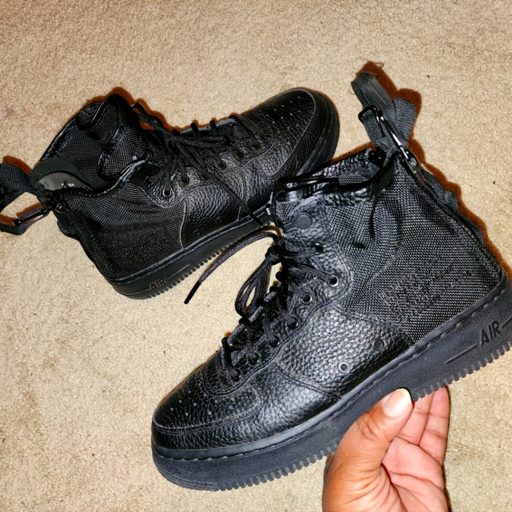 Nike Special Field Air Force 1 Mid